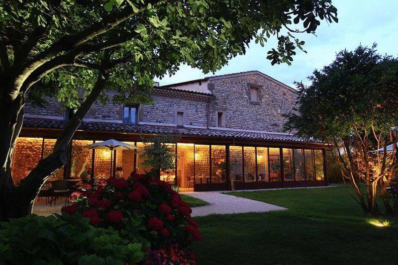 Hotel & Restaurants - Maison Chabran Pont-de-l'Isere Bagian luar foto